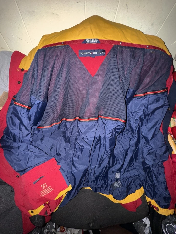 Vintage Tommy Hilfiger Sailing Windbreaker Jacket R,Y,B. RN 77806 Hooded XXL - Image 2 of 4