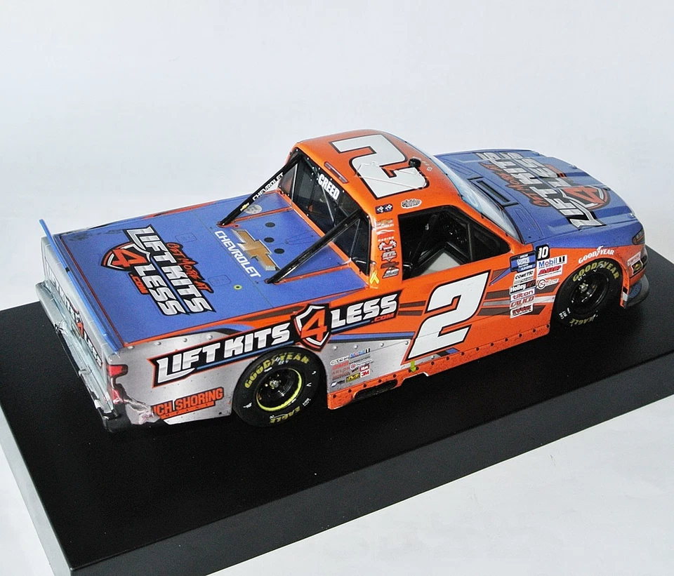 Darlington Race Win #2 Nascar Pickup Truck - LiftKids4Less - Sheldon Creed 1:24 - Bild 3 von 4