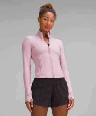 lululemon クロップ Defineジャケット サイズ6 NWOT Lululemon Define Jacket Cropped Limited Edition Full