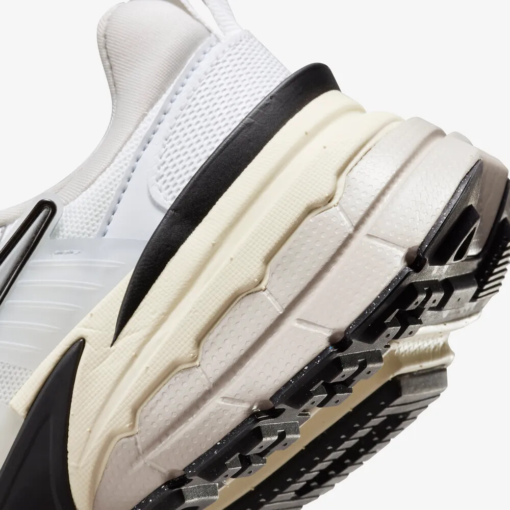 Nike Women's V2K Run Summit White Metallic Silver Shoes