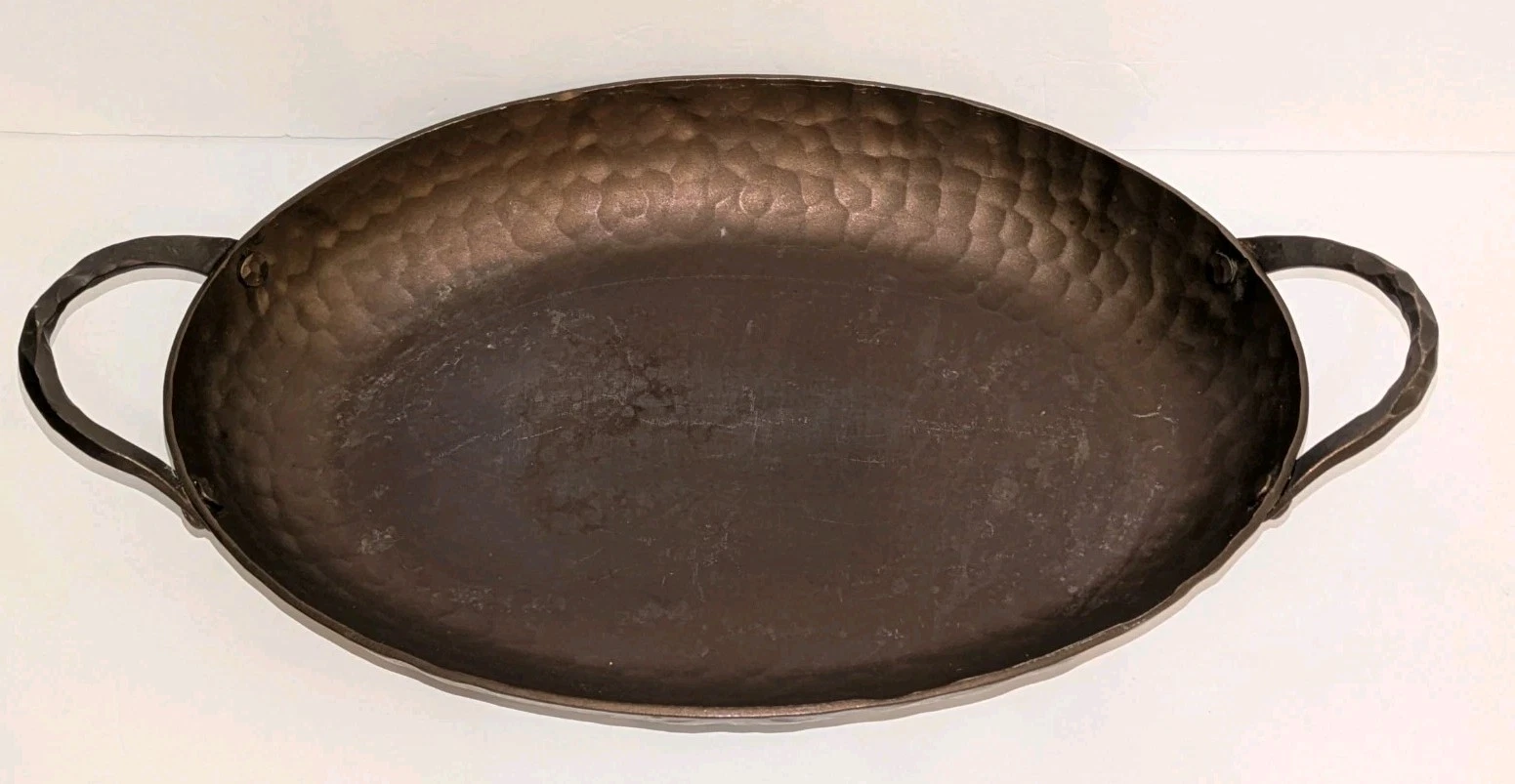 Smithey Forged Oval Roaster Double Handle Pan - Carbon Steel
Opens in a new window or tab