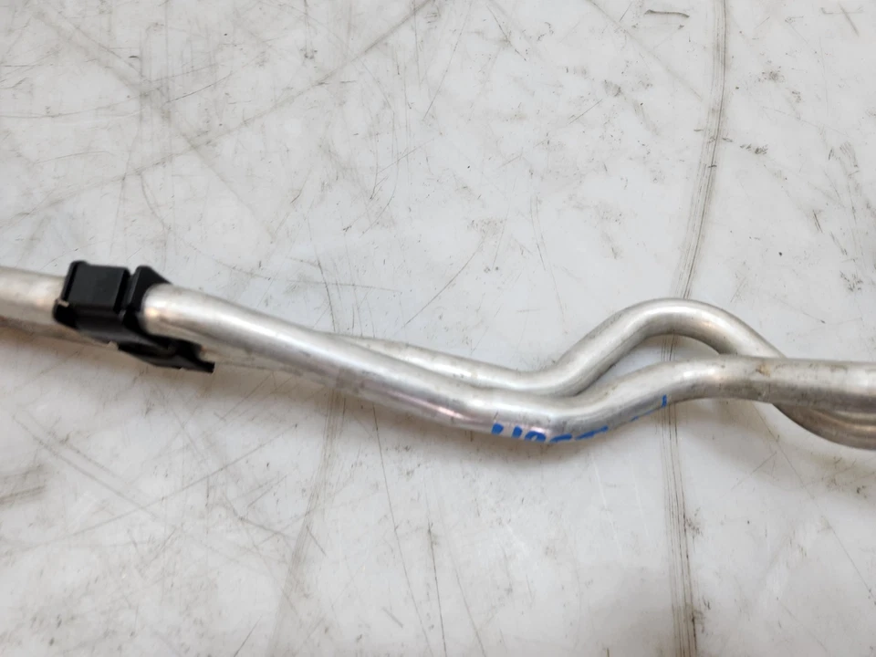 ✅ 11-19 OEM BMW F01 F02 F06 Alpina B6 B7 Transmission Oil Cooler Pipe Line - Image 4 of 4