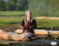 Lauren Lyle Outlander Autographed Signed 8x10 Photo ACOA