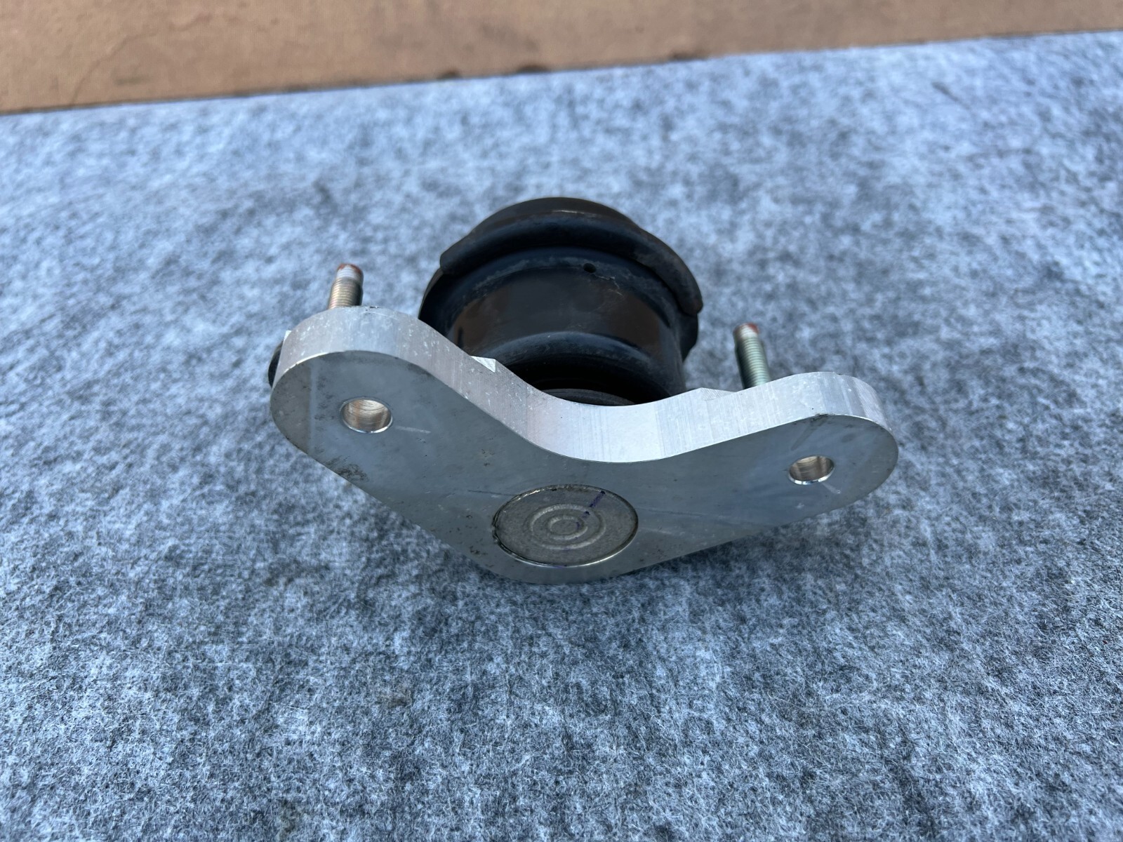 INFINITI Q50 Q60 20142023 OEM AUTOMATIC TRANSMISSION SUPPORT MOUNT