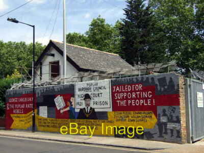 Photo 6x4 Poplar rates rebellion mural, Hale Street Poplar/TQ3780 This m c2008