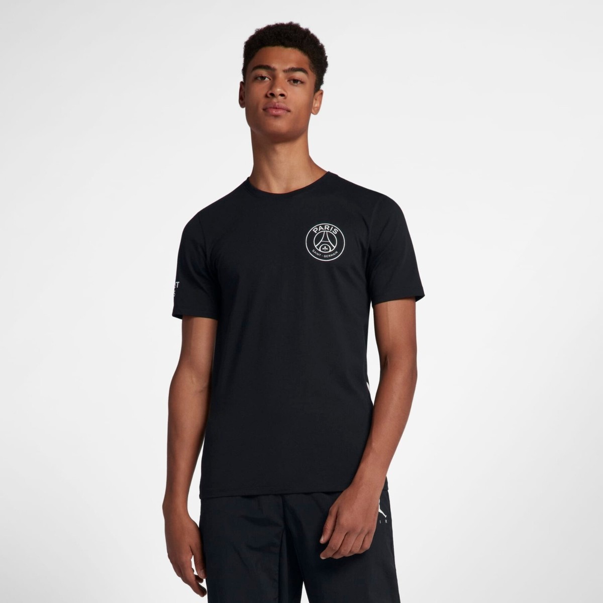 RARE NIKE JORDAN X PARIS SAINT GERMAIN PSG BIG LOGO TEE T