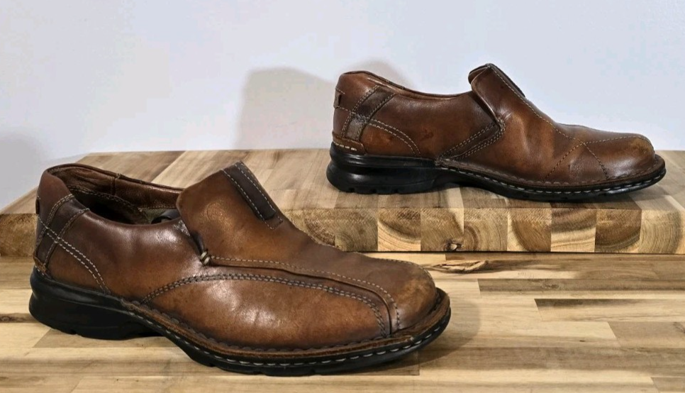 Clarks Escalade Brown Leather Slip-On Loafers for Men Size 8M Comfortable Casual Shoes  