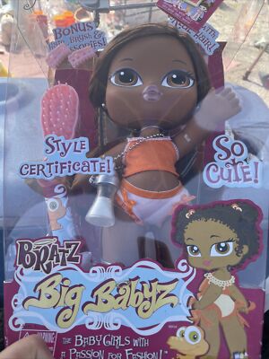 Rare In Package Bratz Big Babyz Felicia doll W/ Style Certificate