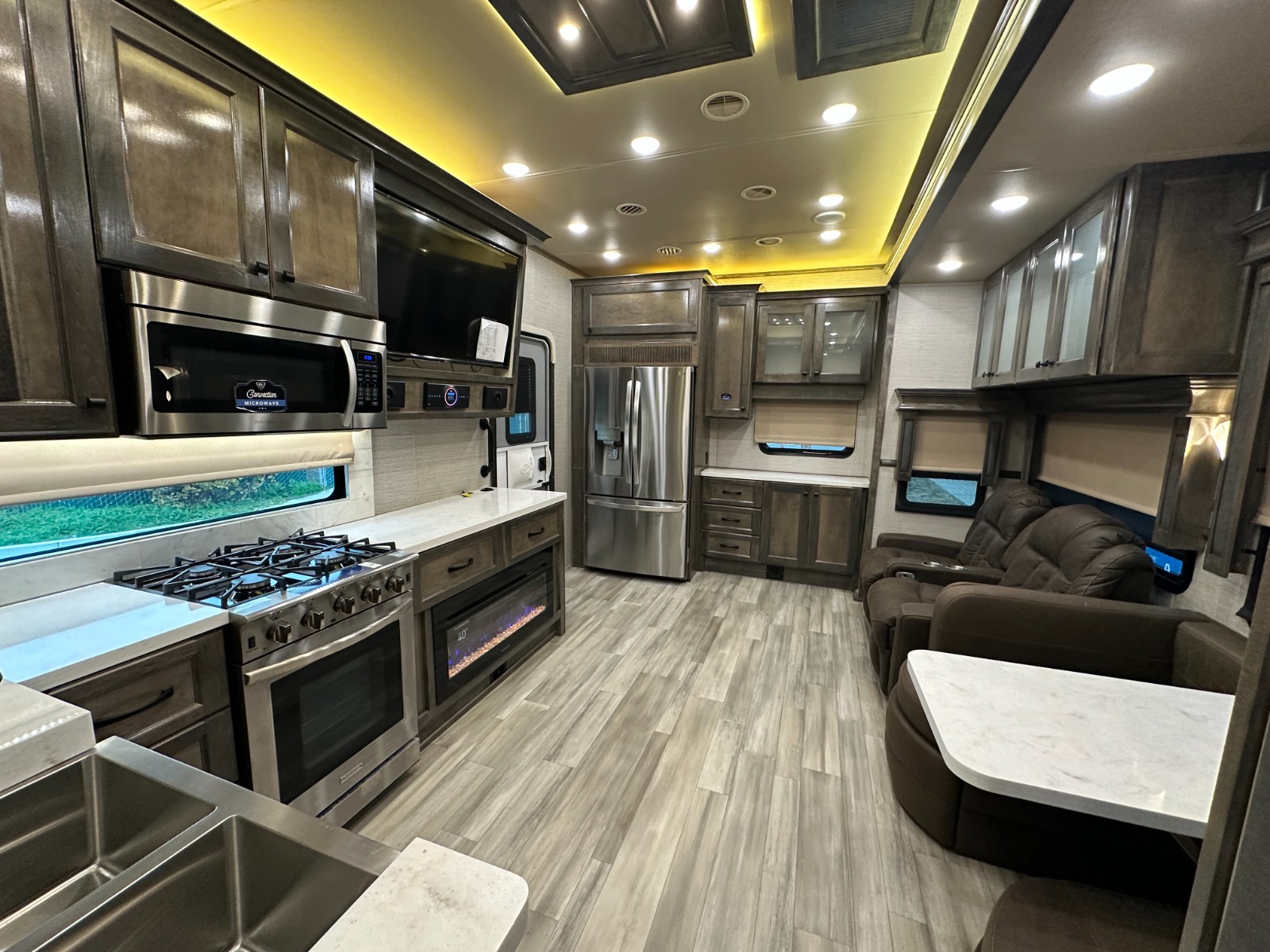 2022 VANLEIGH BEACON 32RLB LUXURY FIFTH WHEEL TRAILER "TIFFIN"
