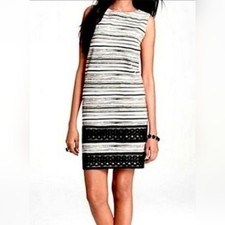 Ann Taylor Striped Shift Black & White Sleeveless Dress Stretchy sz 6 Lace Scoop