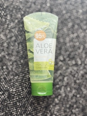 Welcos Aloe Vera Moisturizer Soothing Gel Hydrating Paraben-Free 150g Unisex