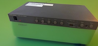 audio-technica AT-MX351 Automatikmixer 4-Kanal Rack, Kopfhörer, XLR/RCA