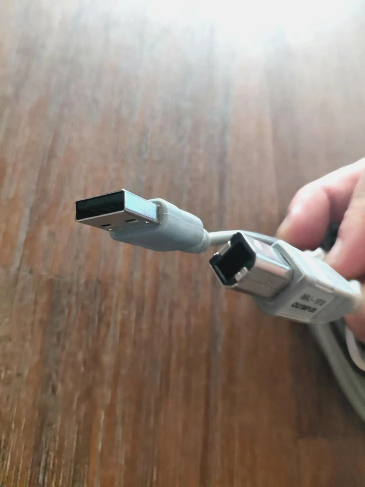 ALPHASMART NEO Portable Word Processor w/USB Cord / Tested and Working  - Image 4 of 4