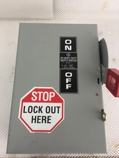 GE TH3361 30 AMP 600 VOLT 3 PHASE INDOOR FUSIBLE DISCONNECT..D-2093