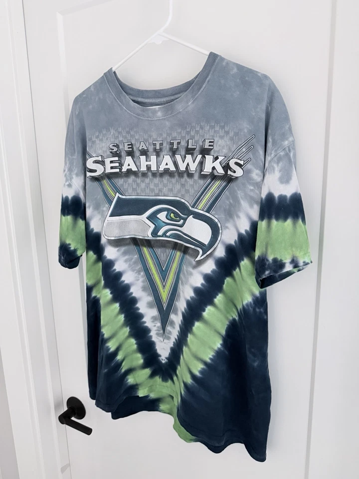 Camiseta Y2K Seattle Seahawks Tie Dye - Para hombres XL - Hecha por Majestic - NFL Foto 2 de 4