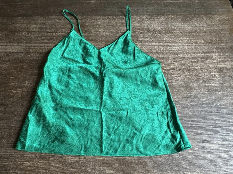 Victoria's Secret 2 Piezas Satén Jacquard Cami Pantalones Cortos Lencería Conjunto para Dormir Verde Talla S Foto 3 de 4
