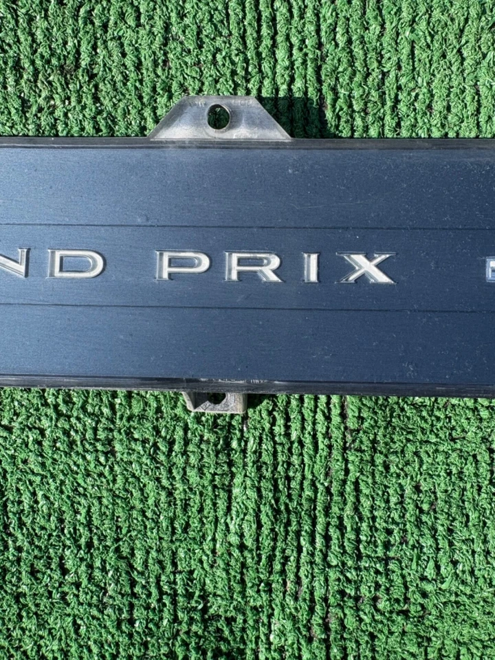 1963 Pontiac Grand Prix plastic dash lettered insert 63 Foto 4 de 4