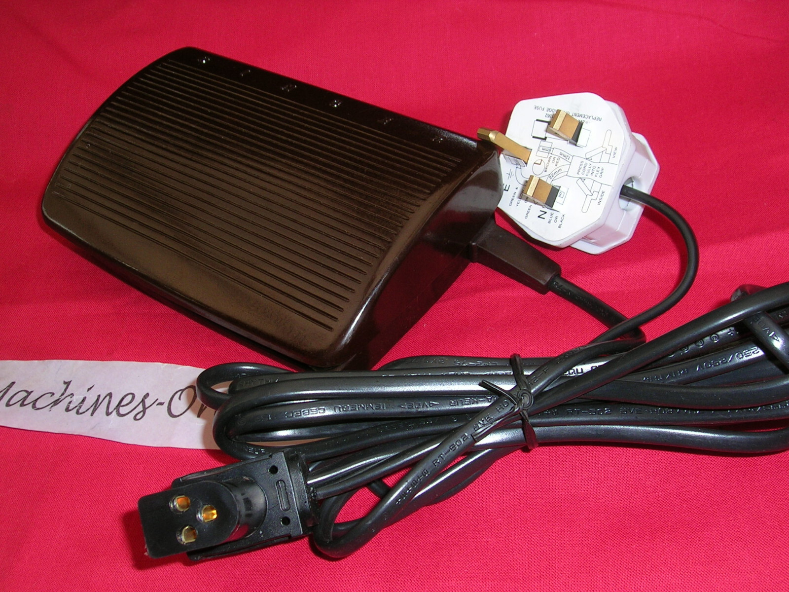 VINTAGE SINGER SEWING MACHINE FOOT CONTROL PEDAL WITH NEW LEADS AND 3