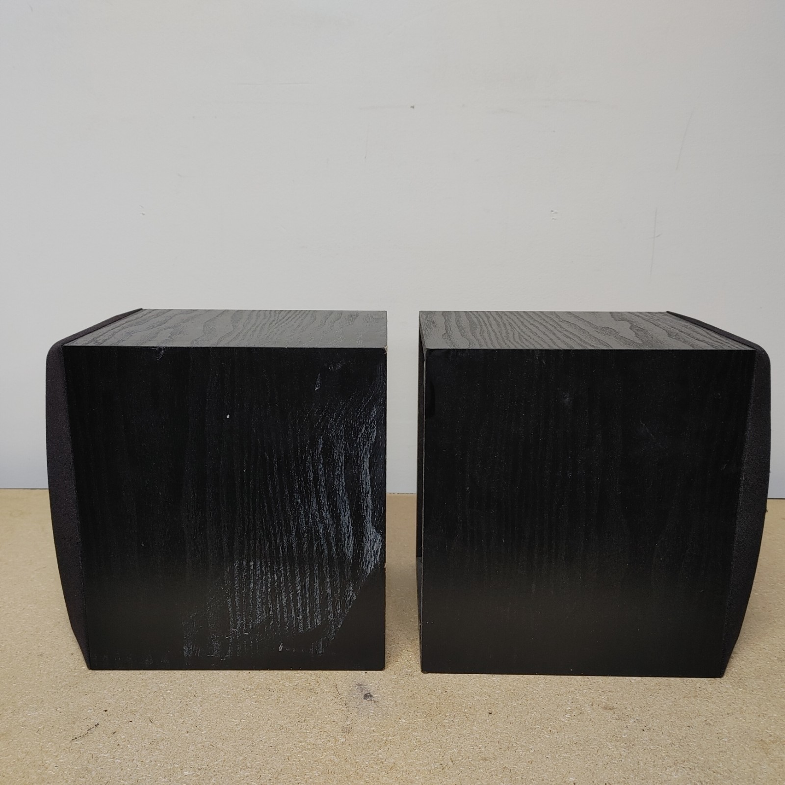 Onkyo SKM-100 Bookshelf Satellite Speakers 100 Watt 8 Ohm Tested & Working Great