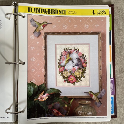 Annie's Attic International Plastic Canvas Club Binder With 124 Patterns - Bild 10 von 24