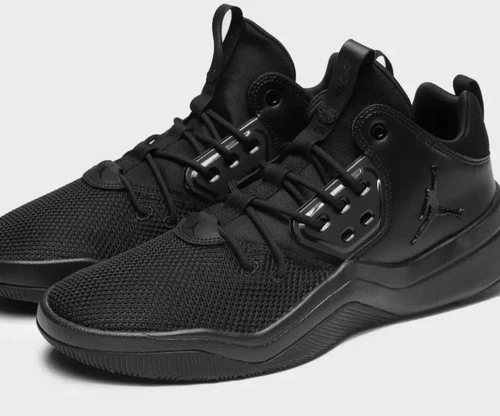 Autentico DNA Jordan Back To School Regno Unito Scarpe da ginnastica nere triple taglia 5 EU 38