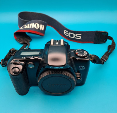 Kamera Canon EOS 500 Spiegelreflexkamera schwarz Analog ohne Objektiv