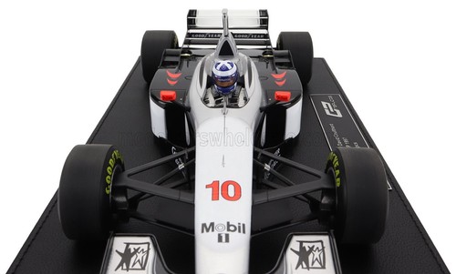 1:18 McLaren Mercedes MP4/12 No.10 David Coulthard Winner Australian GP 1997 ... - Picture 5 of 8