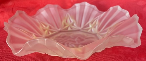8” Crimped Bowls Pioneer (4) Frosted Yellow Fruit by Federal Glass - Picture 5 of 5