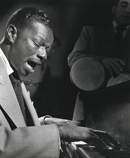 Herman LEONARD:  Nat King Cole, NYC, 1949 / Silver Print / Ptd 2004 / SIGNED!