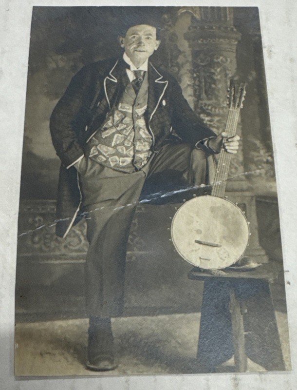 Early 1900s 4.25x2.75 Photo Vaudeville Country Minstrel Posing With Banjo