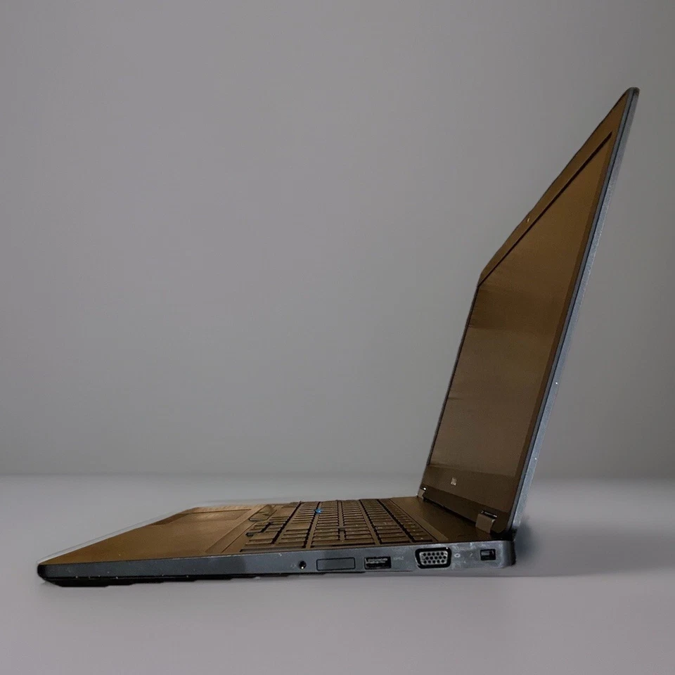 Dell Latitude 5580 · i3-7100U · 8GB · 120GB, photo 3 of 5
