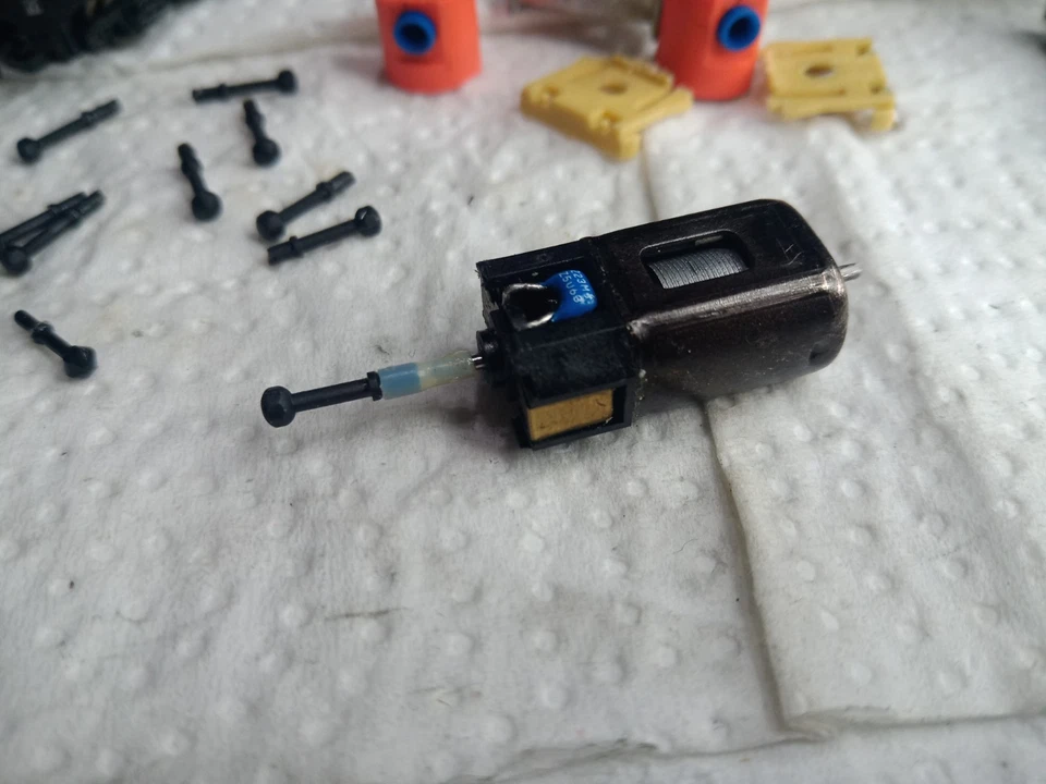 2 Stück BRAWA Kardanwellen für V 180 und BR 143 - Bild 3 von 3