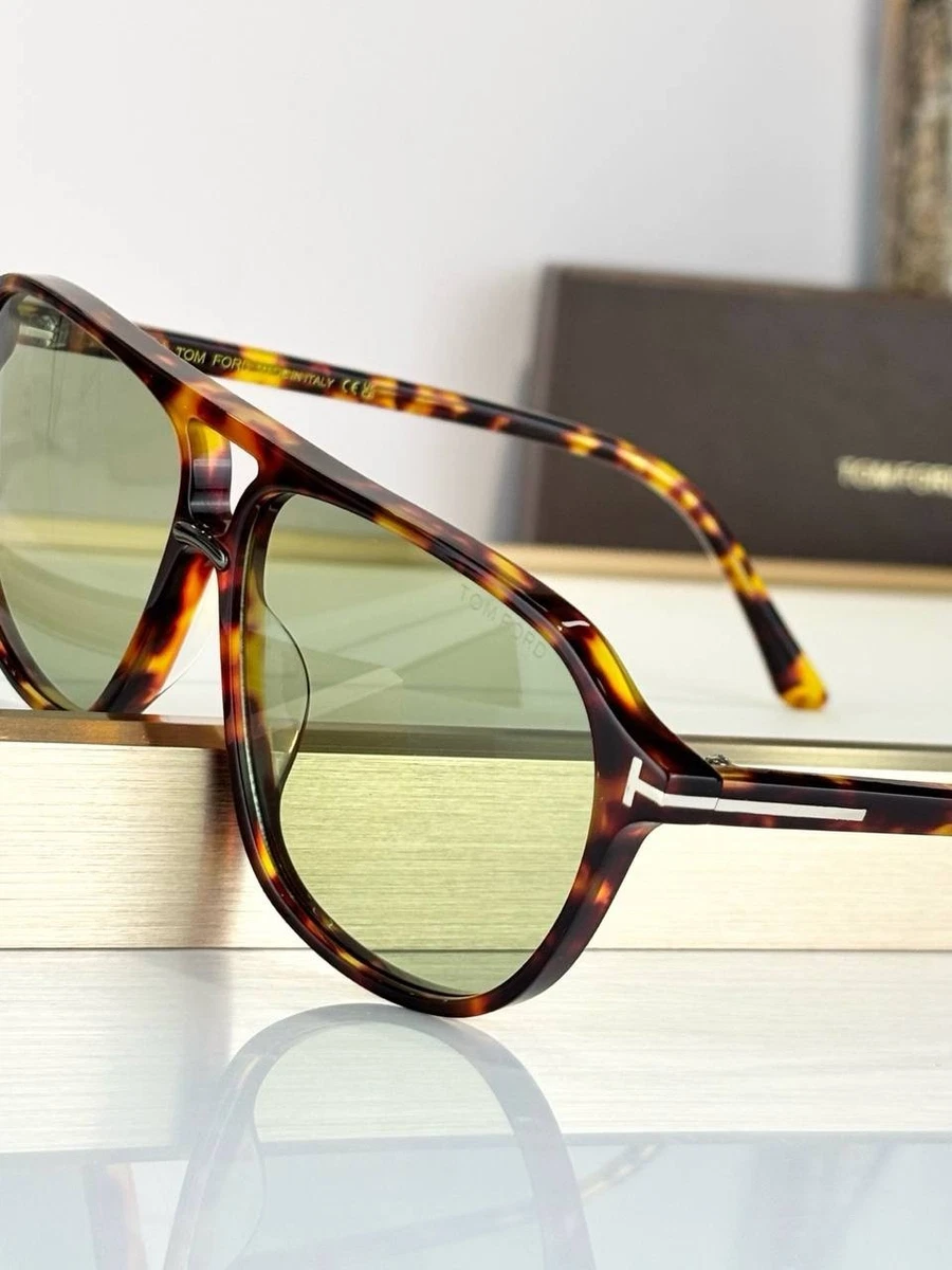 Tom Ford Tortoiseshell Frame with Brown Gradient Lenses Aviator Sunglasses Tom Ford Sunglasses FT1144K 28A Rose Gold Aviator Grey Lens  main image 4