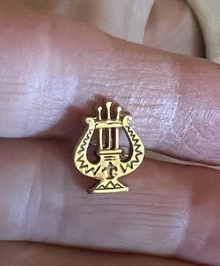 Authentic Vtg Mid-Century Lyre & Dove Sacred Music Pin Gold-Plated Church Lapel Pin