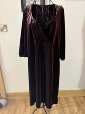 Marks And Spencer Burgandy Velour Dress In Size 20, Length 42 Inches