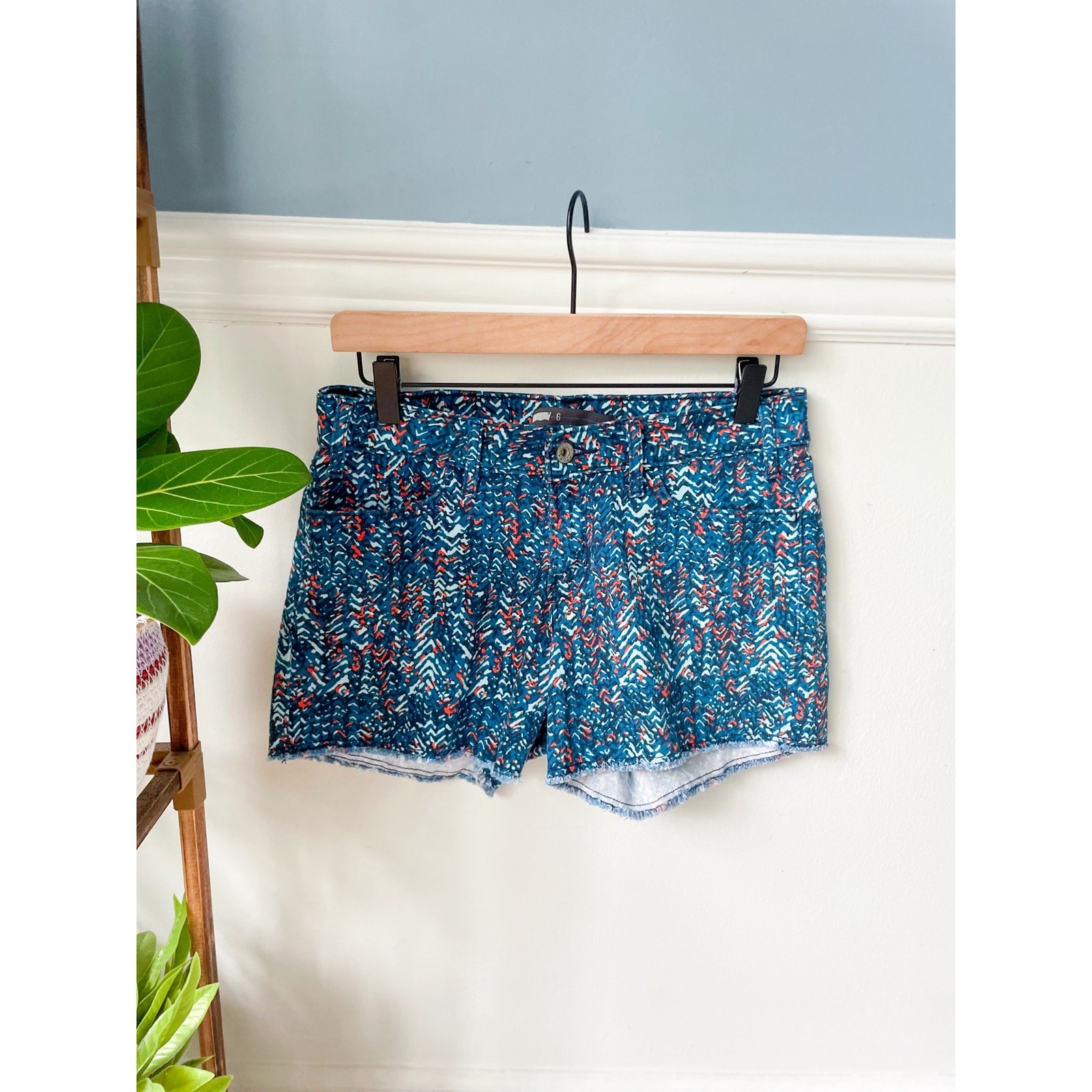 Levi's Aztec Denim Cut Off Shorts Size Blue Raw Hem Western