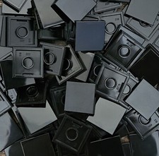 100x LEGO Black Flat Tile 2x2 With Groove 3068b