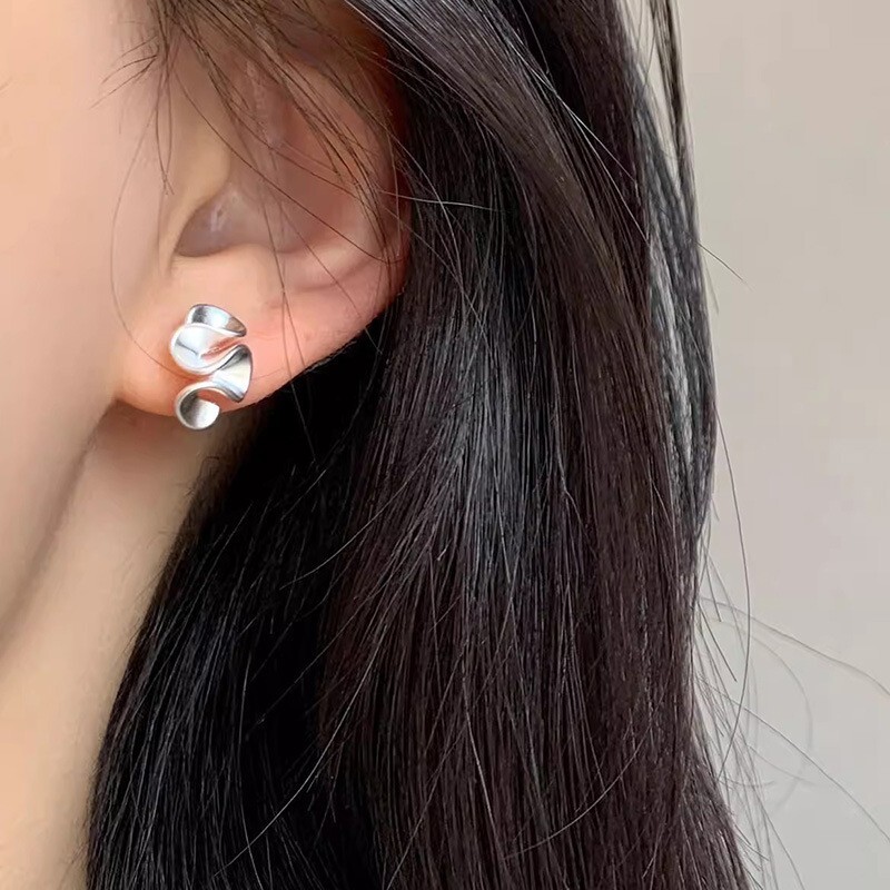 Women Silver Geometric Wave Stud Sculptural Ruffle Earrings Gift PE26