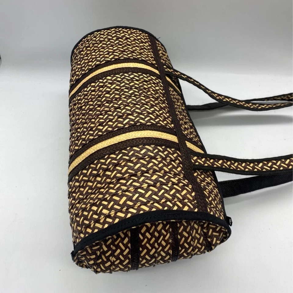 Duffel Bag Womens Black Beige Basketweave Dual Handle Zipper Small New - Image 2 of 4