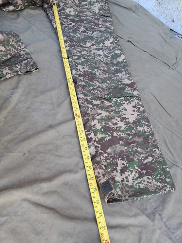 UA Ukrainische Armee Sommeranzug Pixel Predator Camo Original Gr. 46-5 MM18 NEU - Bild 15 von 18