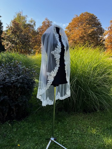 Lace floral spanish wedding veil Lace mantilla veil Cathedral edge bridal veil f - Picture 10 of 10