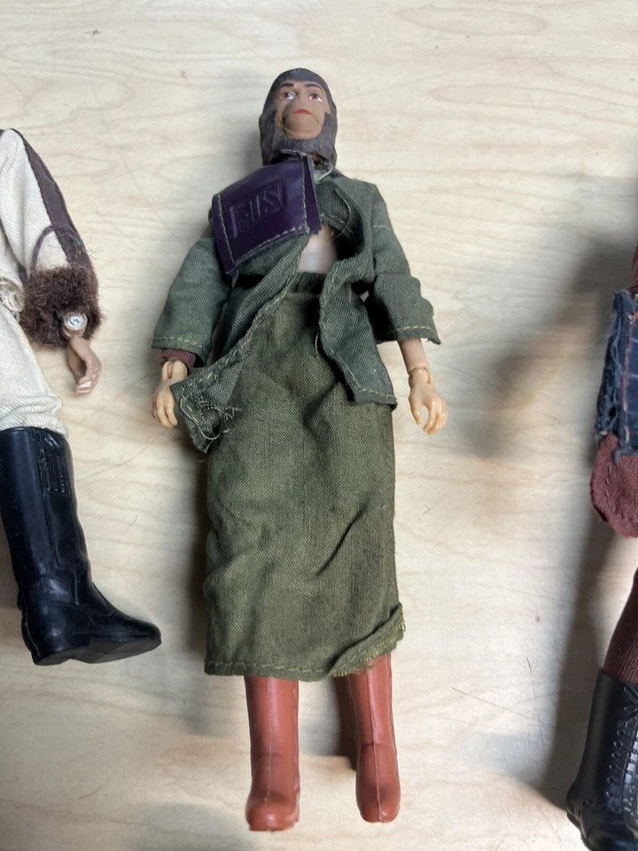 Grande Lote de Figuras Vintage MEGO Planet Of The Apes 9 Figuras Um Precisa de Reparo - Imagem 4 de 4