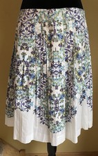 TALBOTS Floral Pleated A-Line Skirt Size 8 Cotton White Blue Knee Length Modest