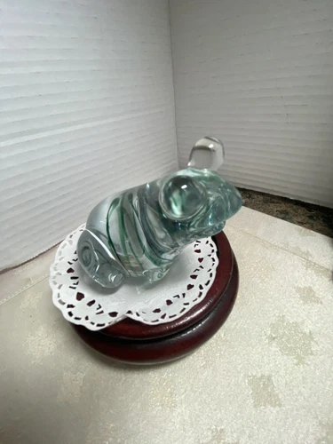 Vintage Art Glass Bug Eye Green Swirl Frog Paperweight Figurine
