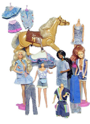 Barbie Fashion Lot plus Horse