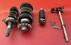 2009 - 2014 Yamaha R1 YZFR1 OEM Transmission Gearbox Gear Shaft Fork Drum Good