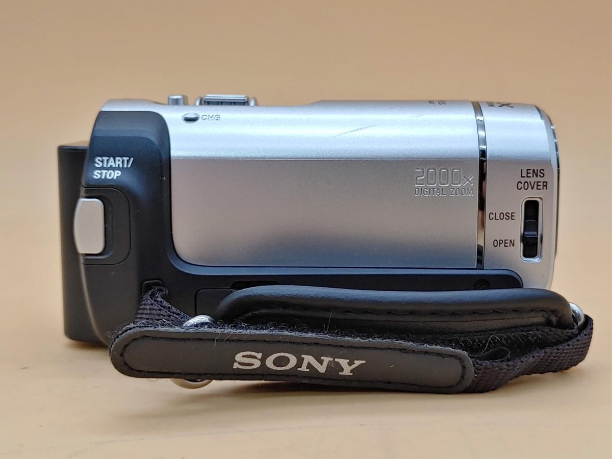 Sony Handycam DCR-SX40 4GB Digital Camcorder 60x Zoom w/ 16GB Mem