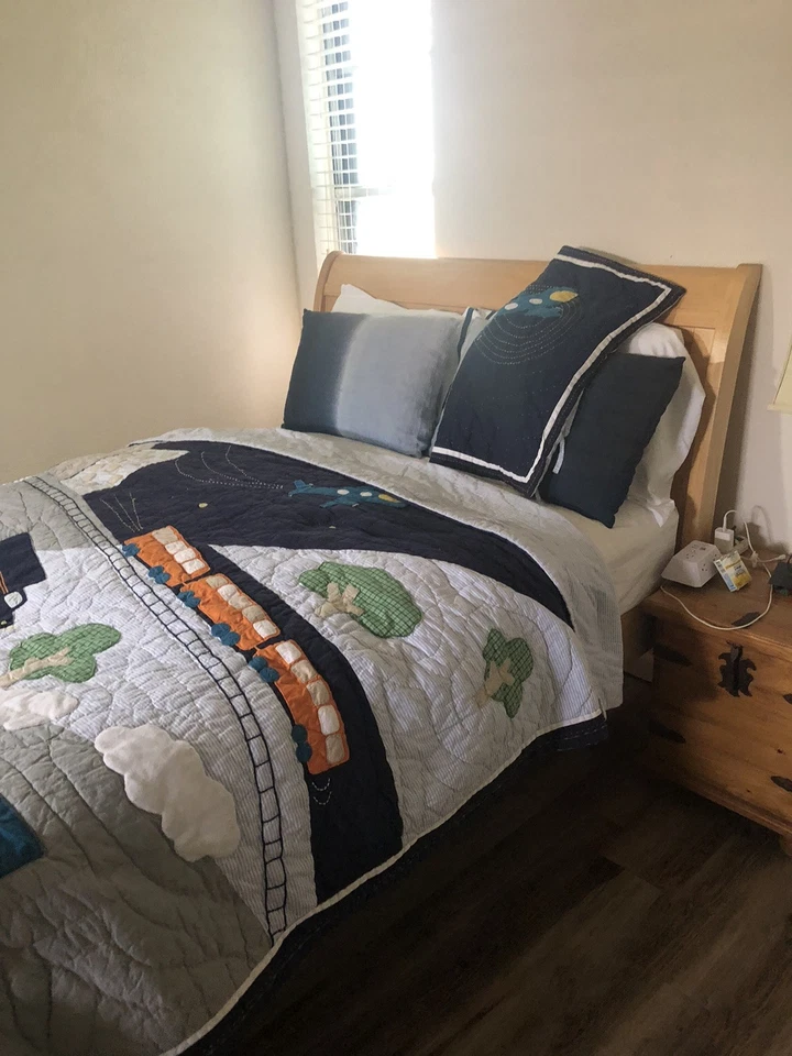 Pottery Barn Kids Transportation Quilt & Euro Sham Twin Blue Train Car 2Pc EUC - Image 3 of 4