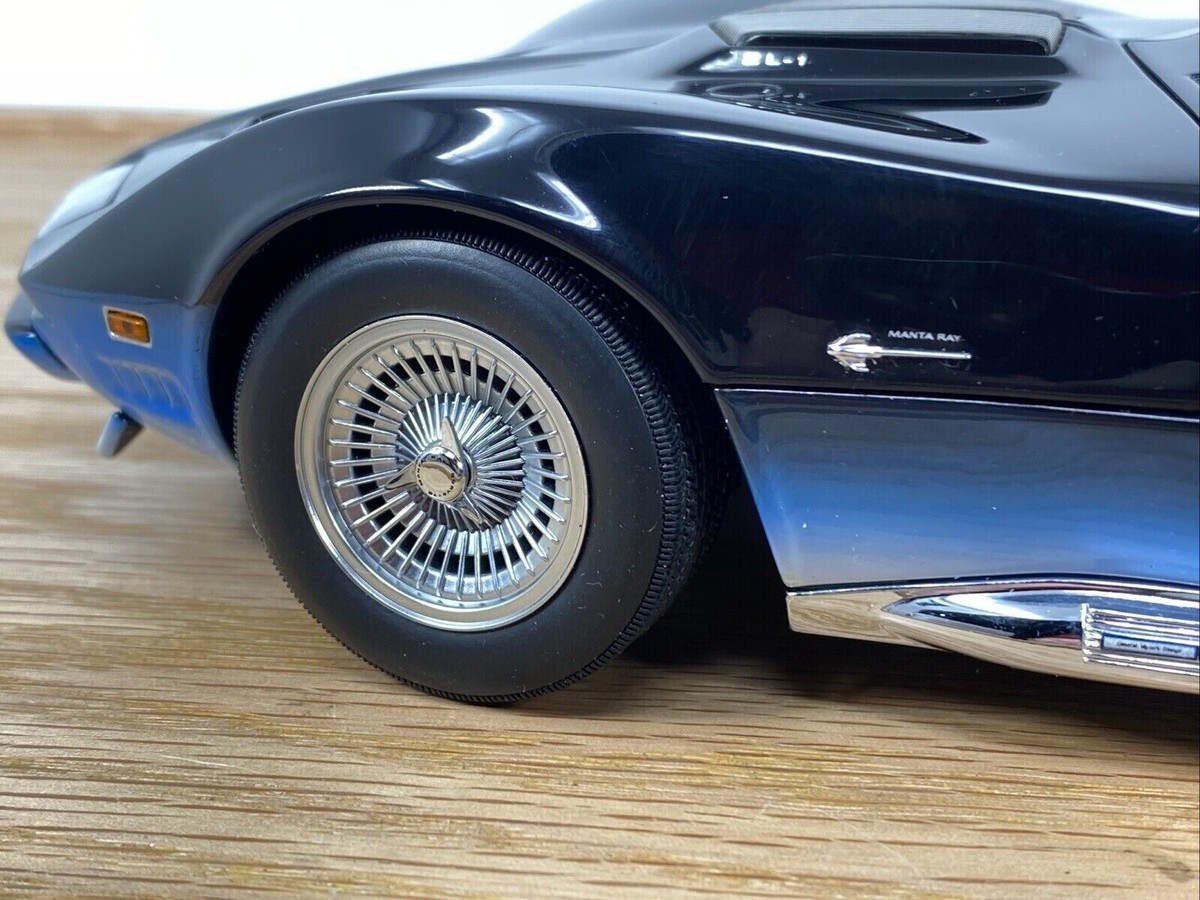 1/18 AUTOart 1968 Chevrolet Corvette Manta Ray | eBay