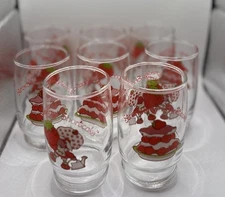 SET of 8 VINTAGE 1980s Strawberry Shortcake Drinking Glasses 4"